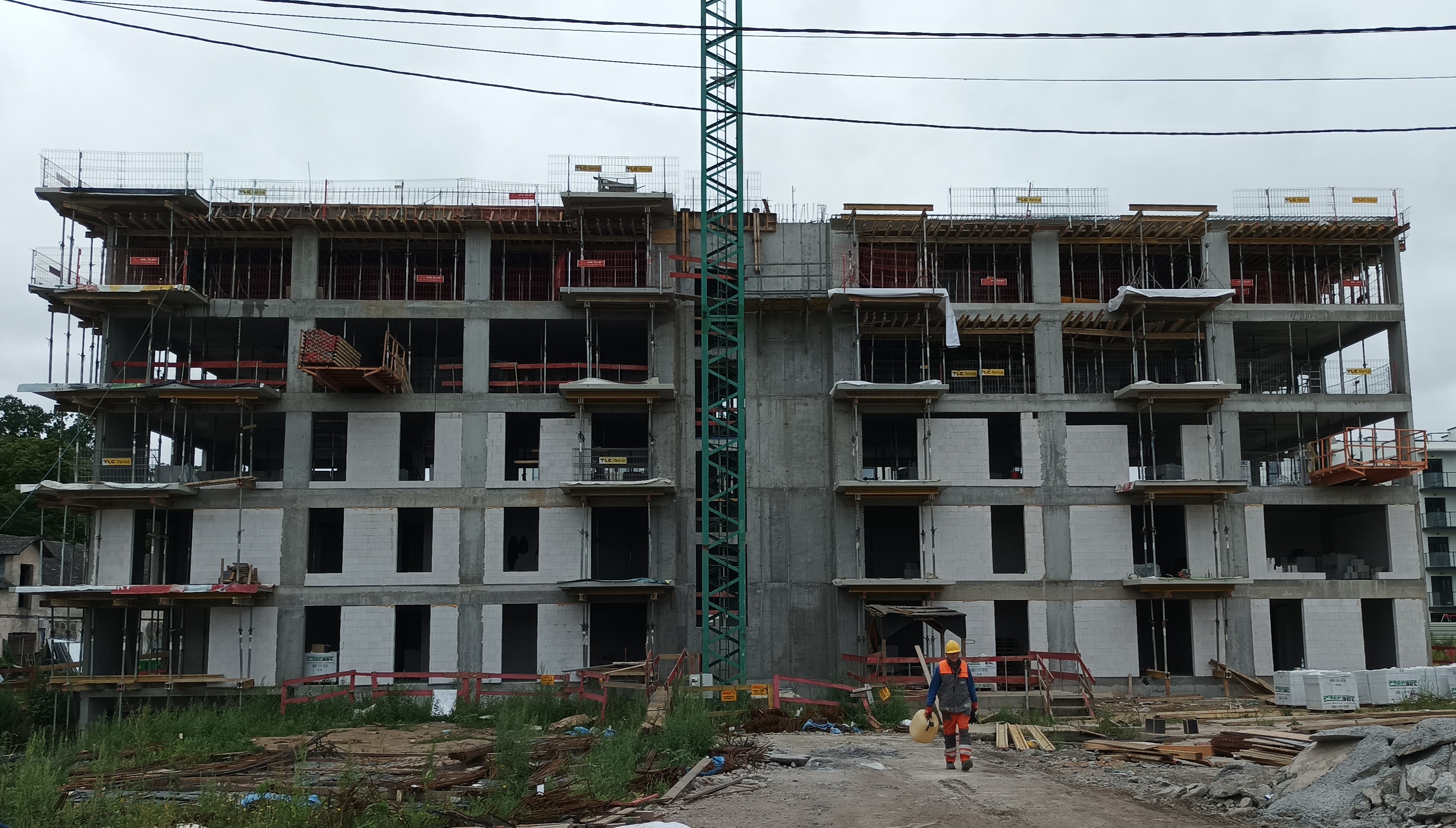 Prace konstrukcyjne i murarskie przy budynku C